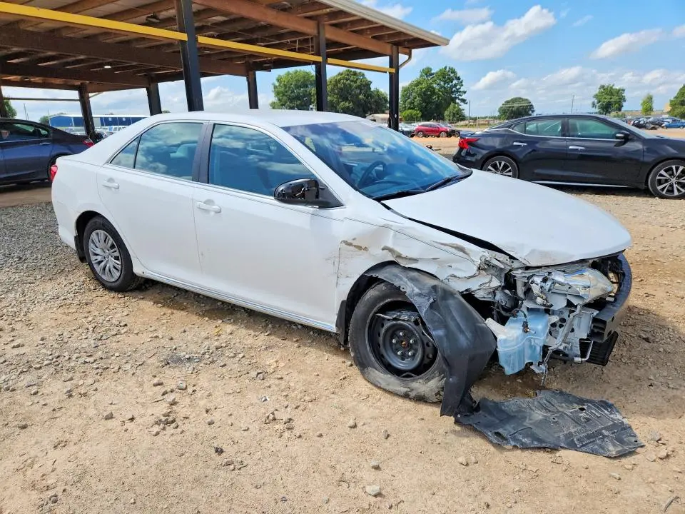 2012 TOYOTA CAMRY LE  