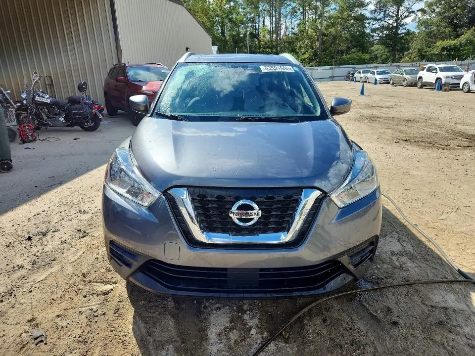 2020 NISSAN KICKS SV  