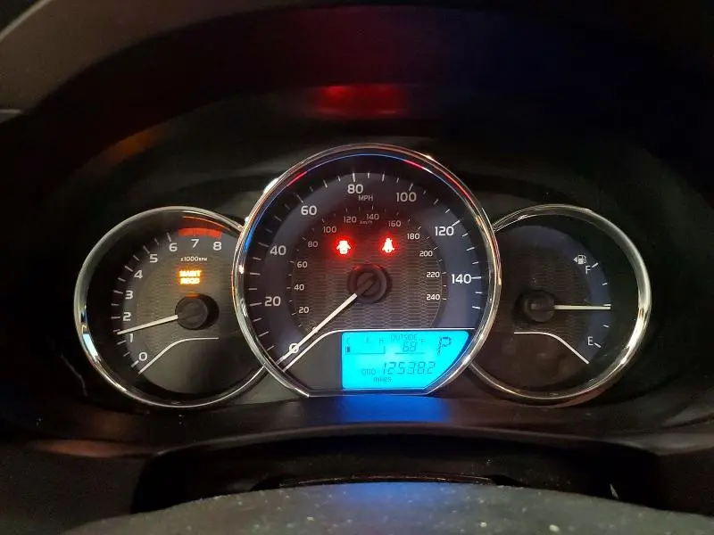 2016 TOYOTA COROLLA LE PLUS  