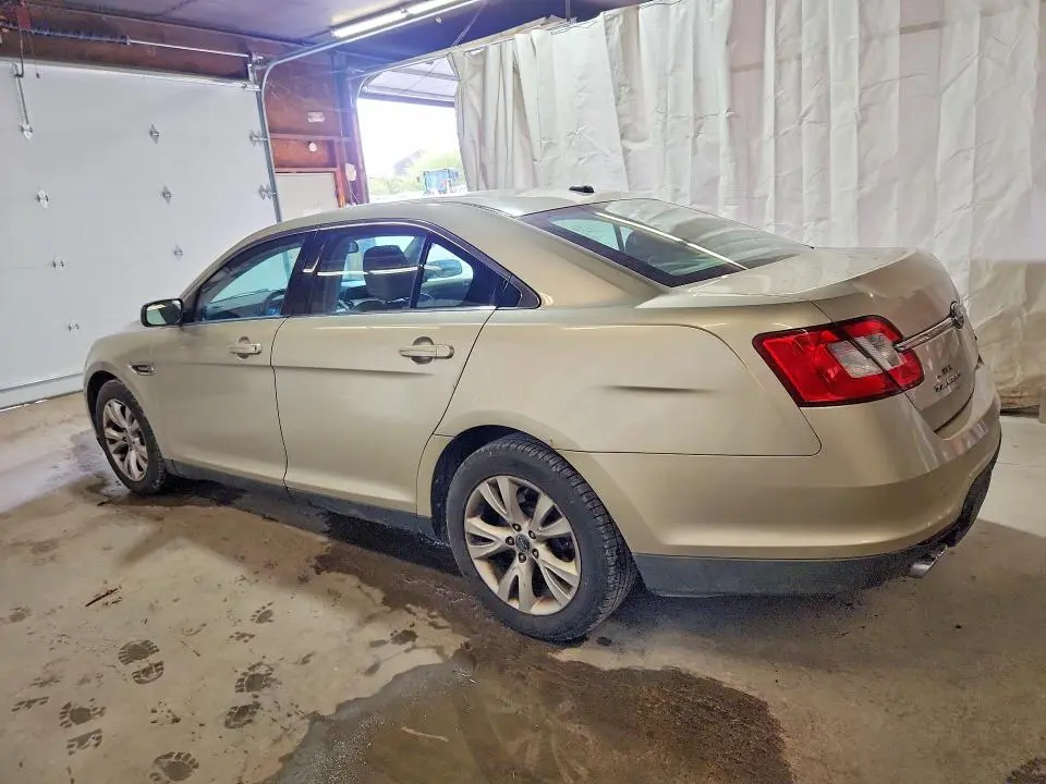 2011 FORD TAURUS SEL  