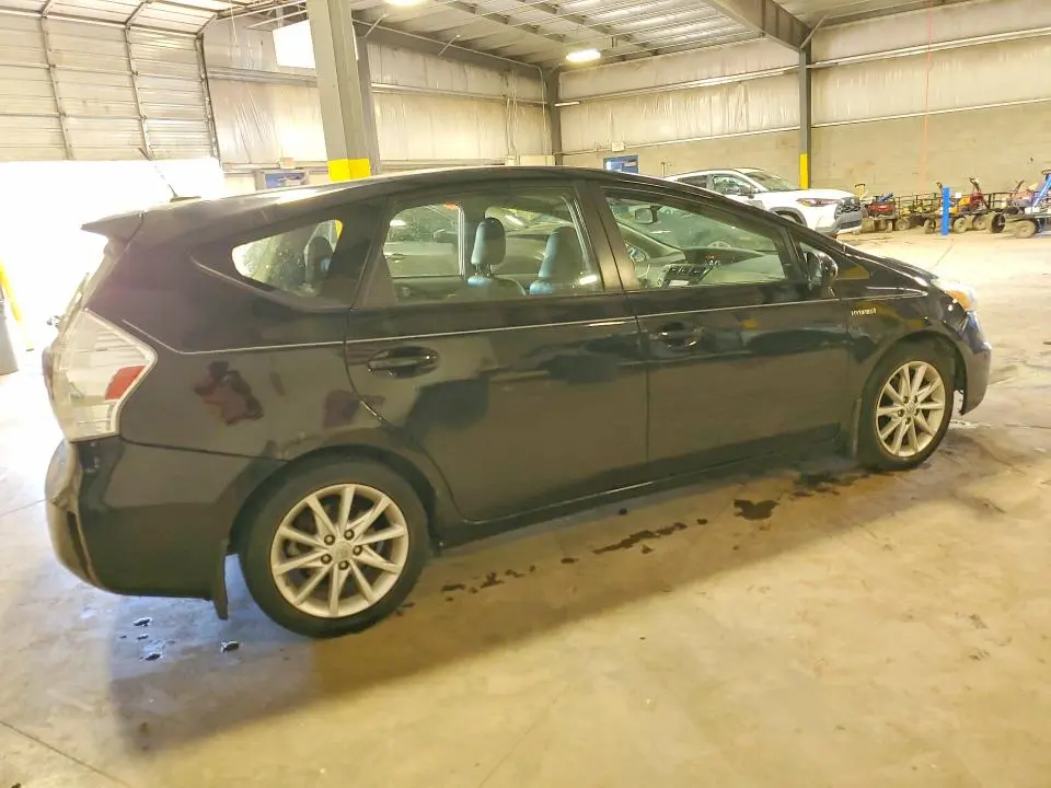 2013 TOYOTA PRIUS V FIVE  