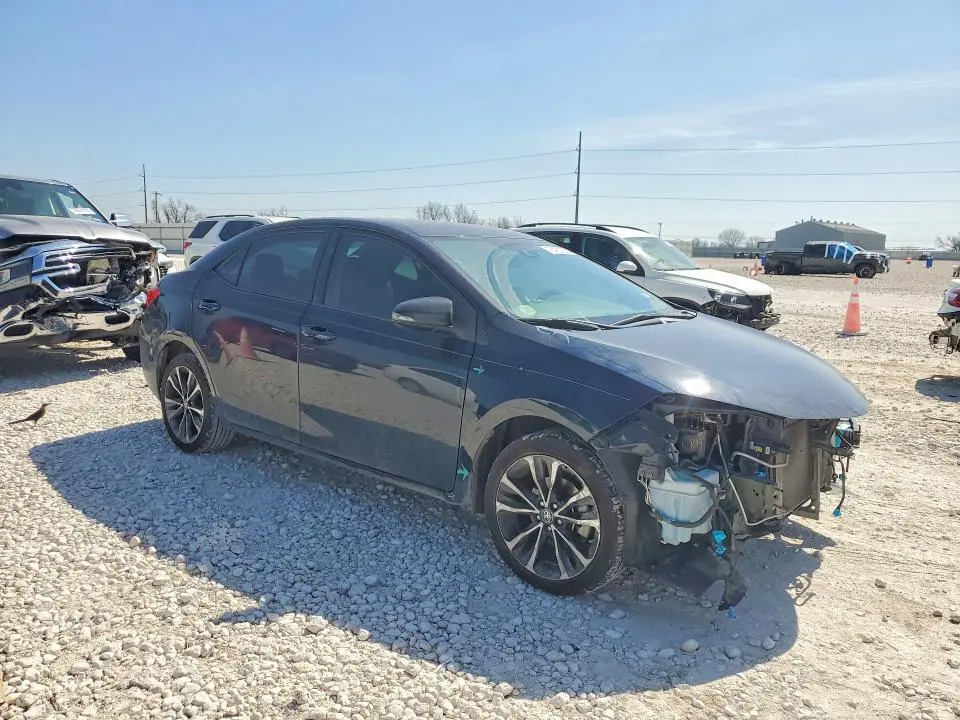 2019 TOYOTA COROLLA SE  