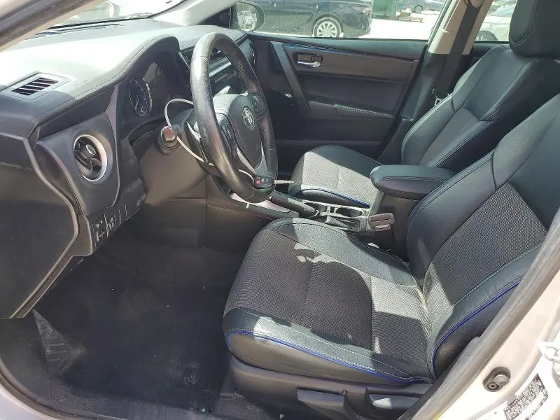 2017 TOYOTA COROLLA SE  