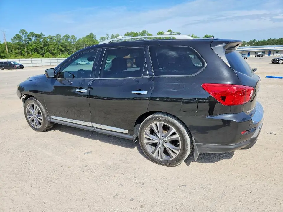 2017 NISSAN PATHFINDER PLATINUM  