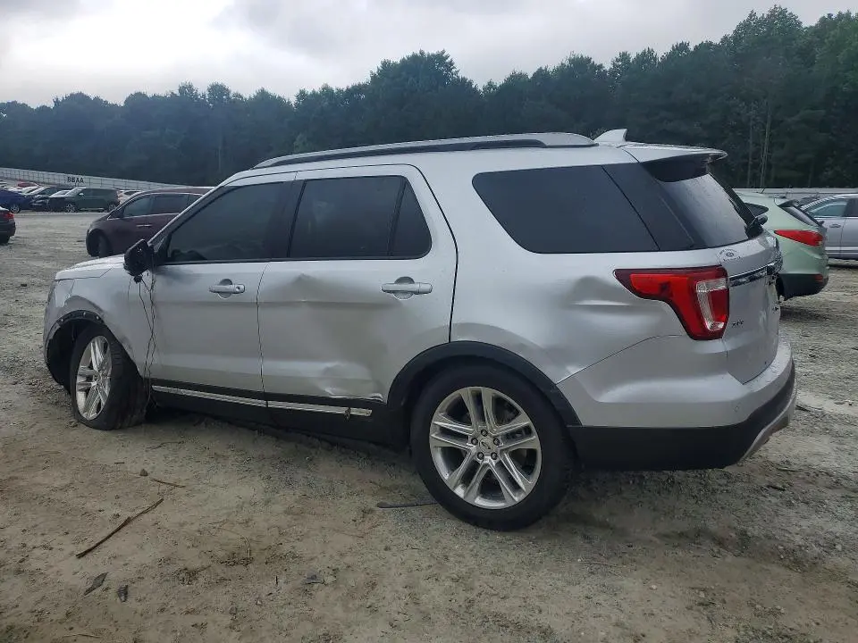 2017 FORD EXPLORER XLT  