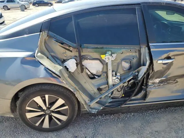 2022 NISSAN ALTIMA SV