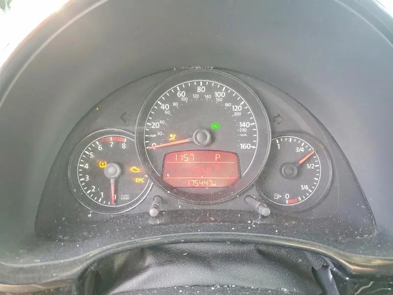 2012 VOLKSWAGEN BEETLE   