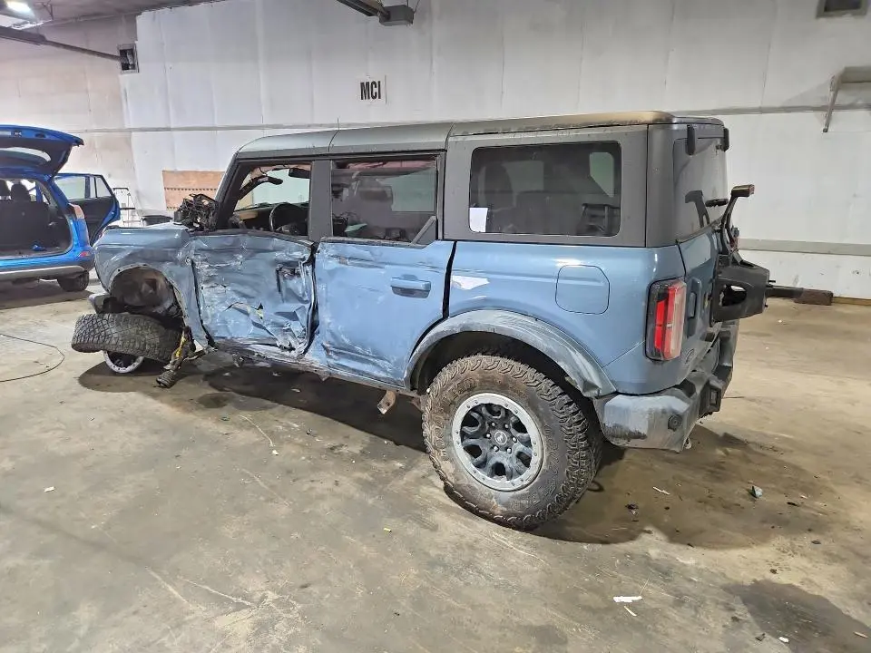 2024 FORD BRONCO OUTER BANKS  