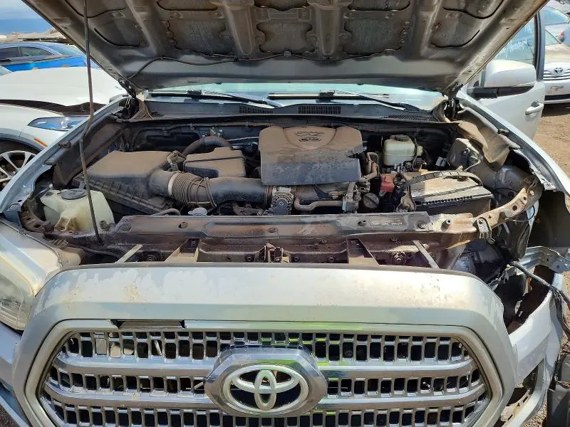 2017 TOYOTA TACOMA SR V6  