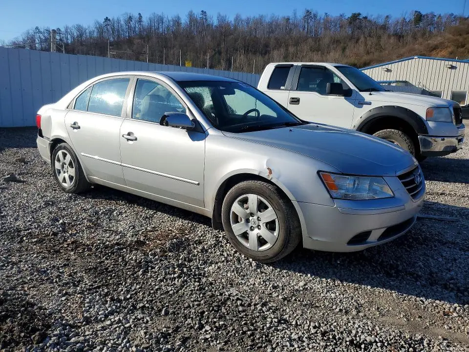 2010 HYUNDAI SONATA GLS  