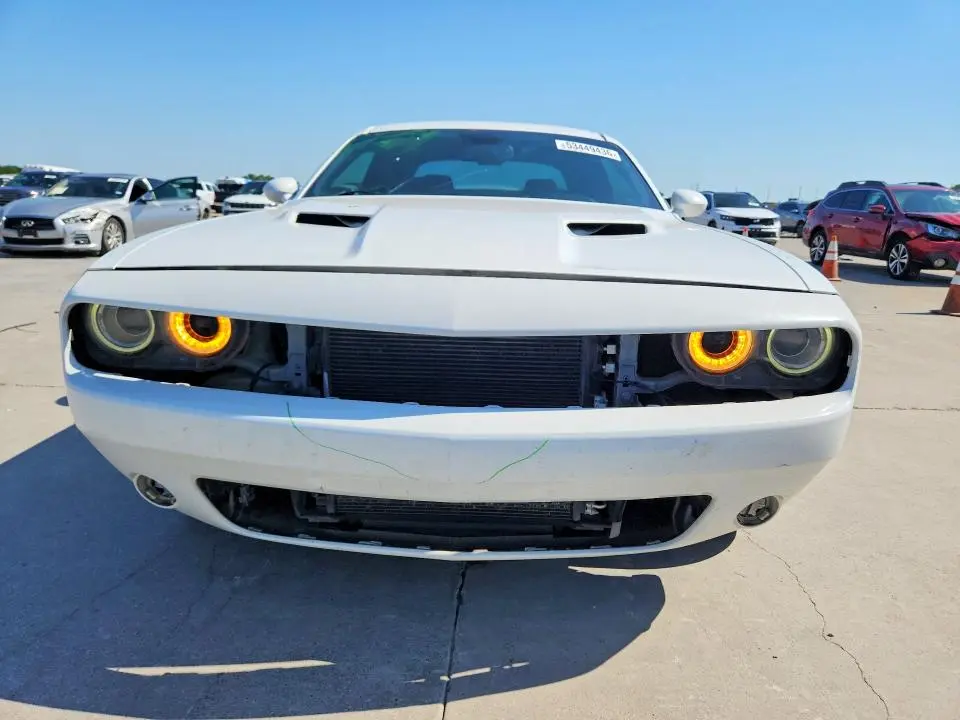 2019 DODGE CHALLENGER SXT  