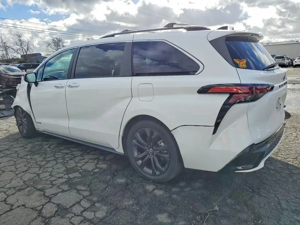 2021 TOYOTA SIENNA XSE 7-PASSENGER  