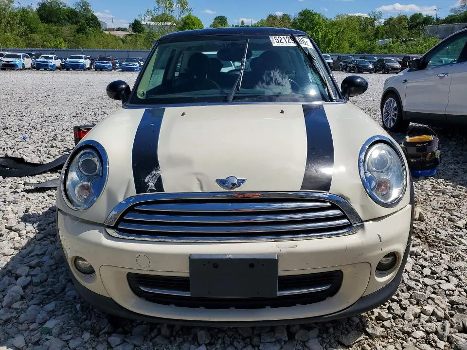 2013 MINI COOPER   
