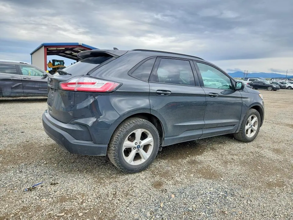 2021 FORD EDGE SE  
