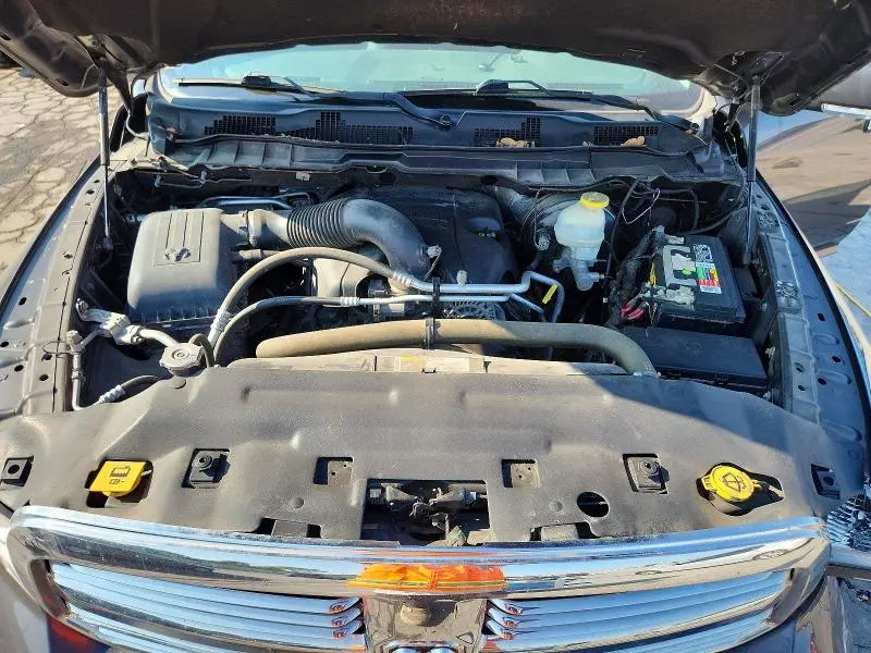 2017 RAM 1500 SLT  
