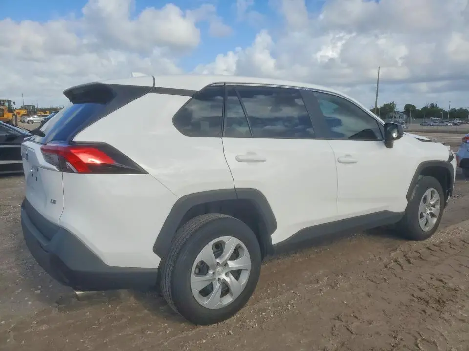 2024 TOYOTA RAV4 LE  