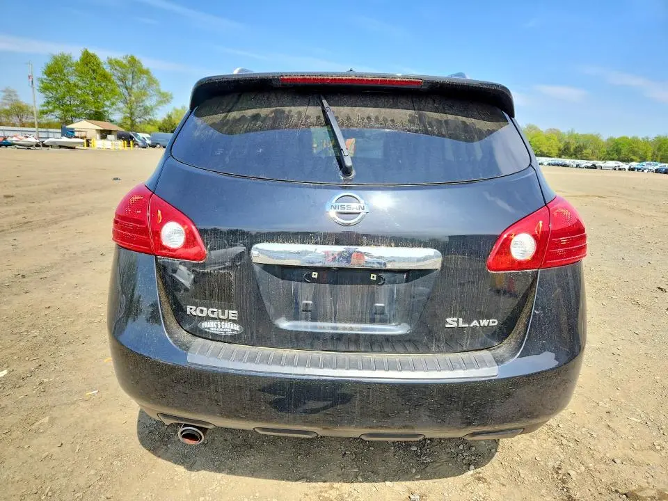 2011 NISSAN ROGUE S  