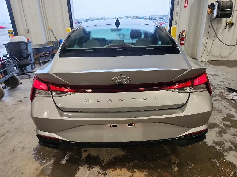 2021 HYUNDAI ELANTRA SEL  