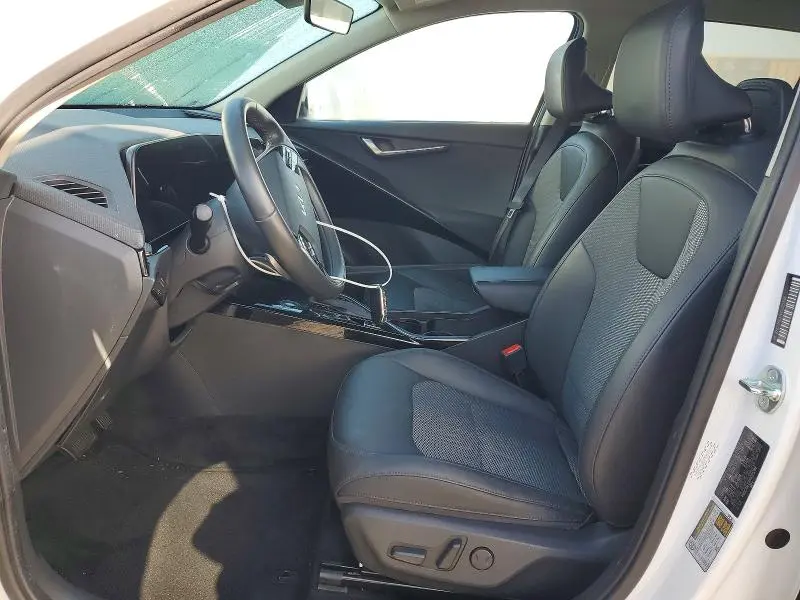 2024 KIA NIRO EX  