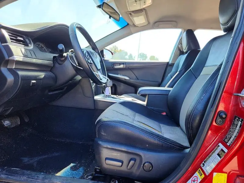 2013 TOYOTA CAMRY SE  