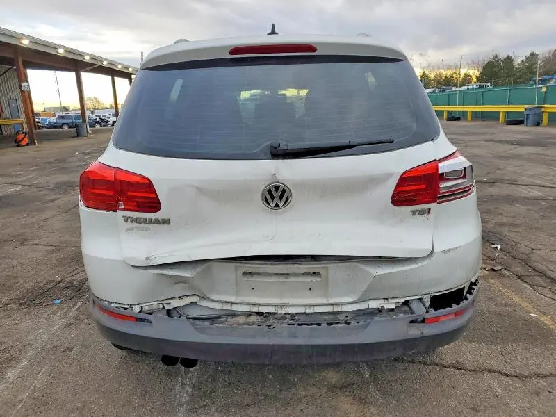 2017 VOLKSWAGEN TIGUAN S  