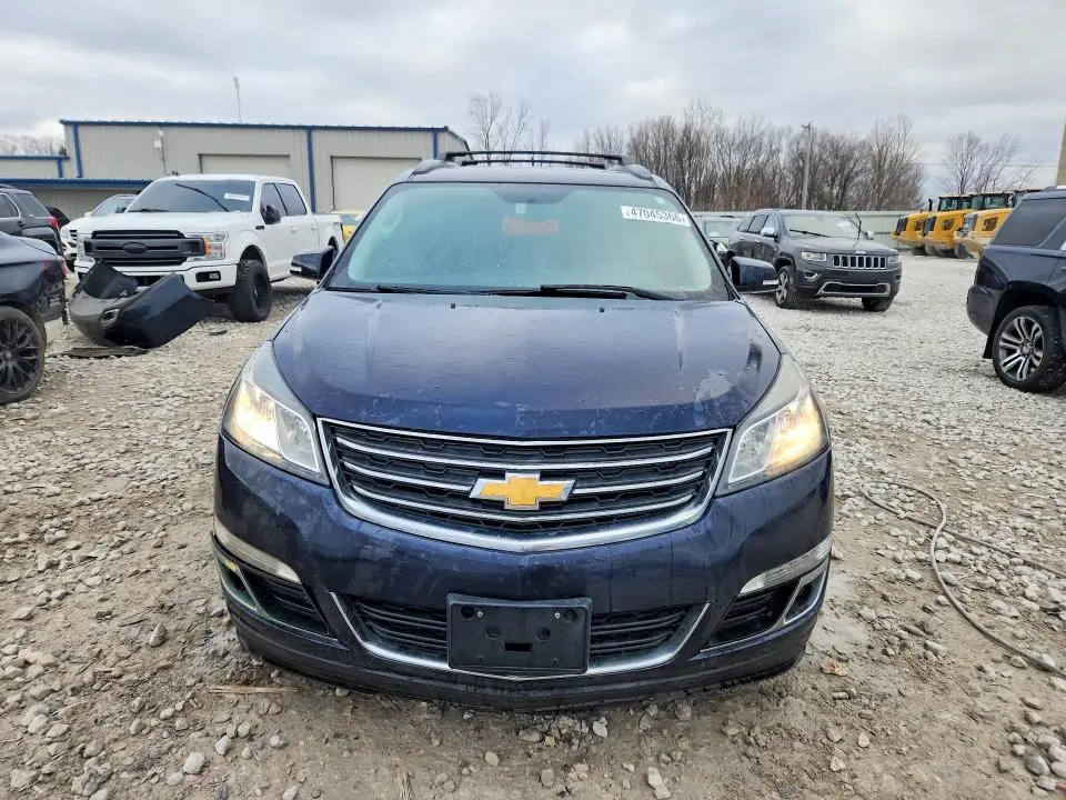 2017 CHEVROLET TRAVERSE LT  
