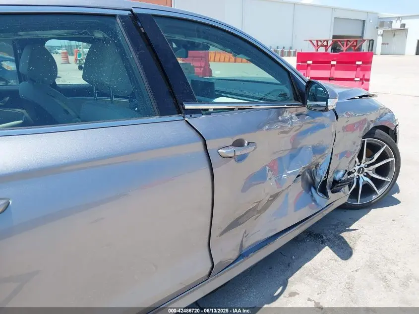 2024 GENESIS G70 2.5T RWD