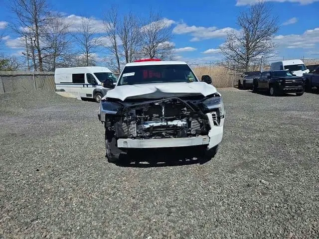 2024 TOYOTA TUNDRA SR  