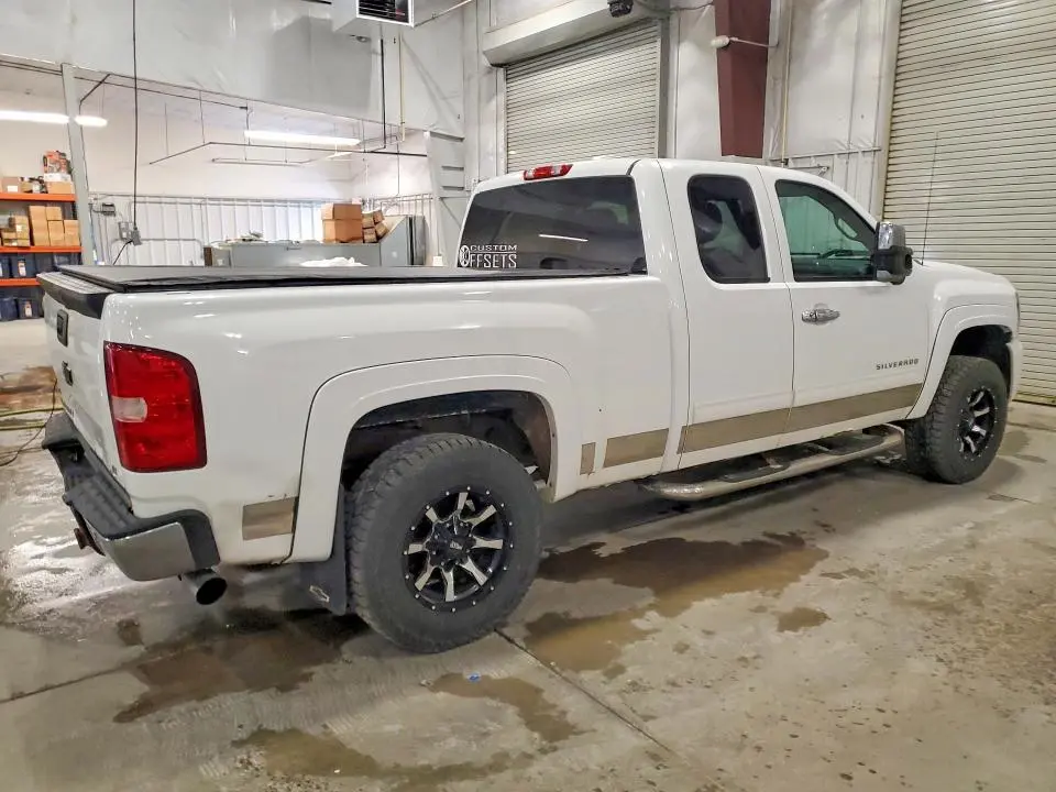2010 CHEVROLET SILVERADO K1500 LT  