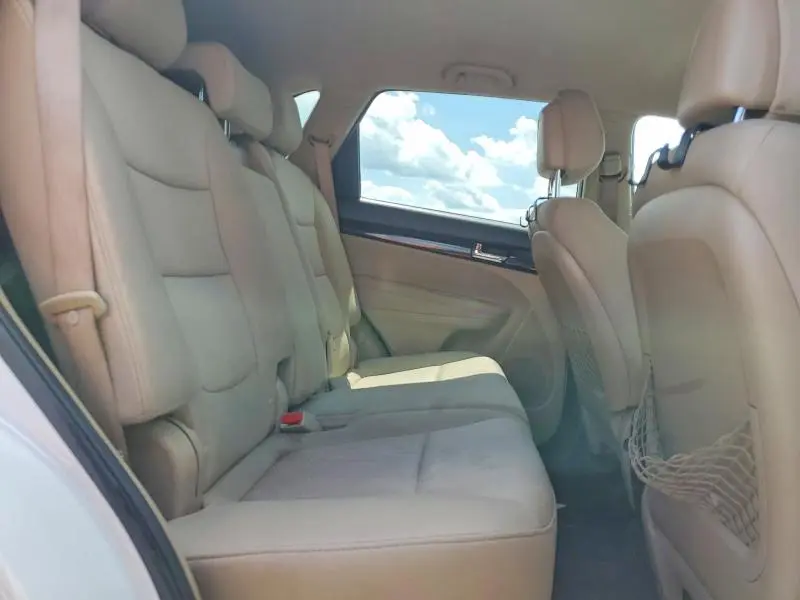 2012 KIA SORENTO LX  