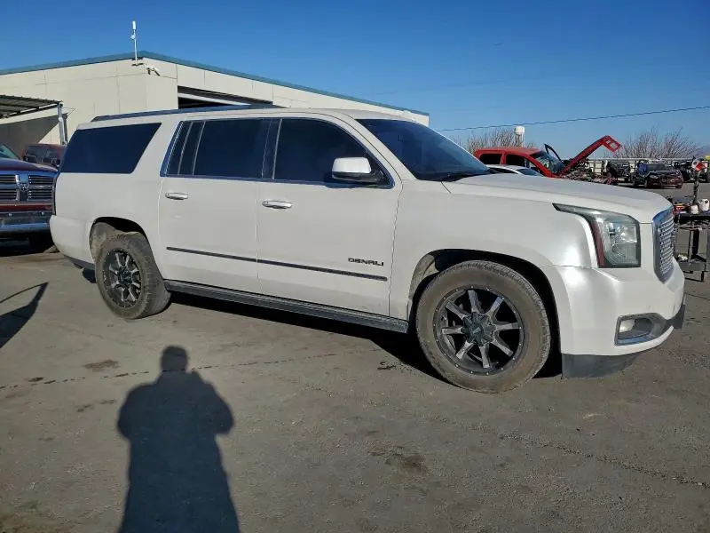 2016 GMC YUKON XL DENALI  