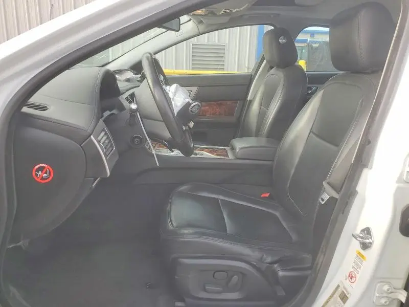 2011 JAGUAR XF PREMIUM  