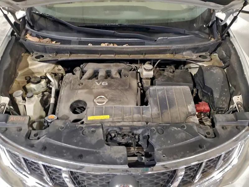 2013 NISSAN MURANO S  