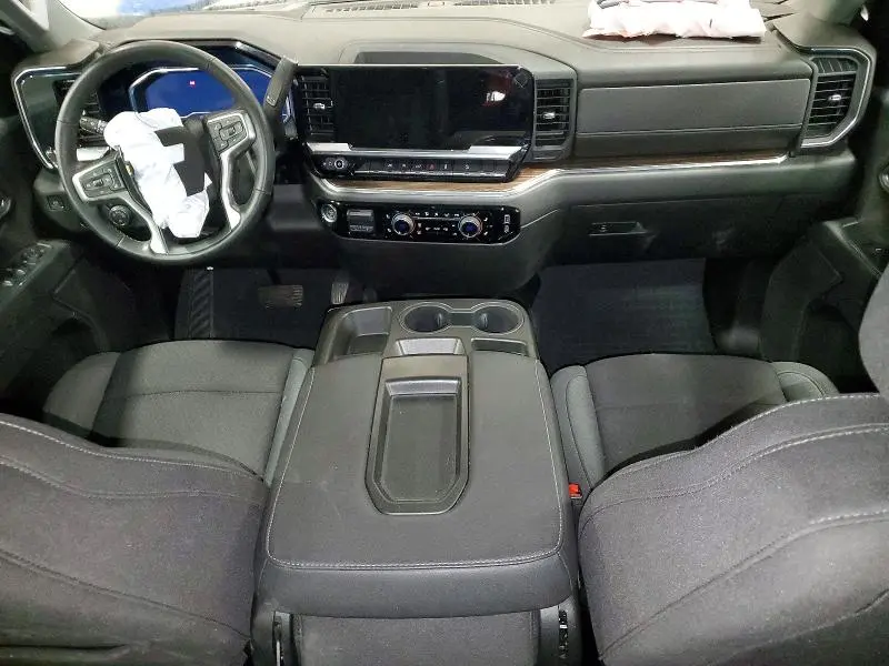 2023 CHEVROLET SILVERADO K1500 LT  