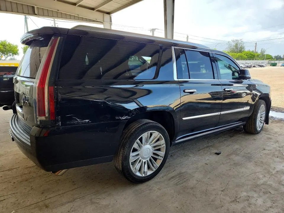 2016 CADILLAC ESCALADE   
