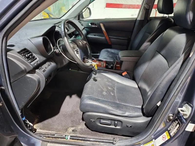 2012 TOYOTA HIGHLANDER LIMITED  