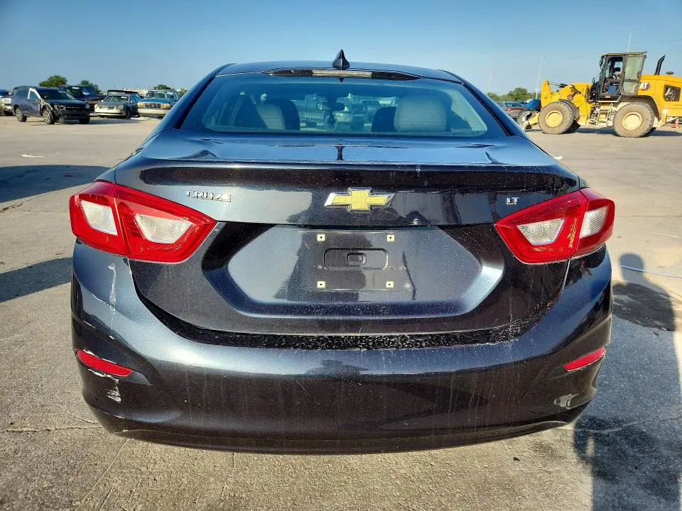2016 CHEVROLET CRUZE LT  