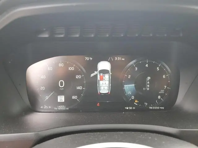 2017 VOLVO XC90 T6  