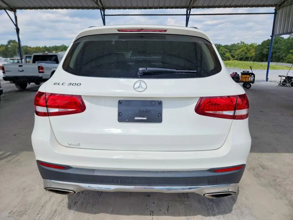 2017 MERCEDES-BENZ GLC 300  