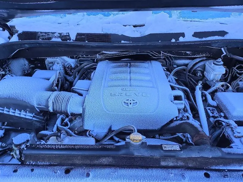 2015 TOYOTA TUNDRA CREWMAX SR5  