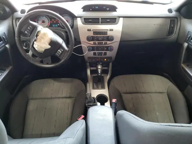 2010 FORD FOCUS SE  