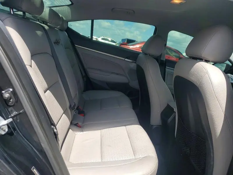 2017 HYUNDAI ELANTRA LIMITED  