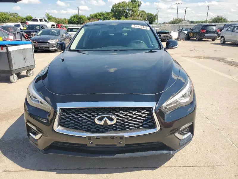 2018 INFINITI Q50 LUXE  