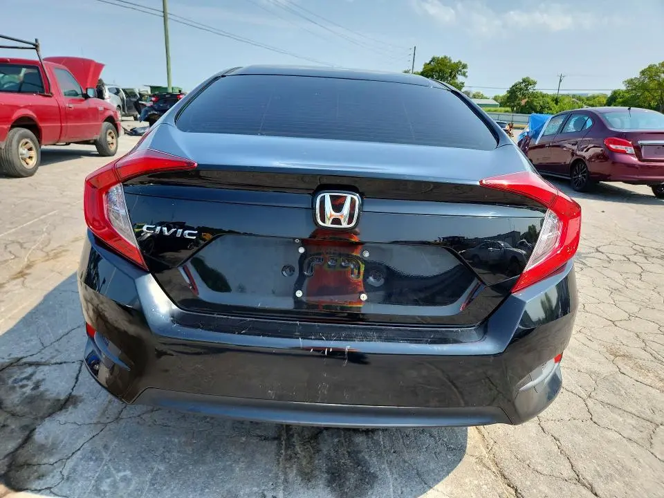 2018 HONDA CIVIC LX  
