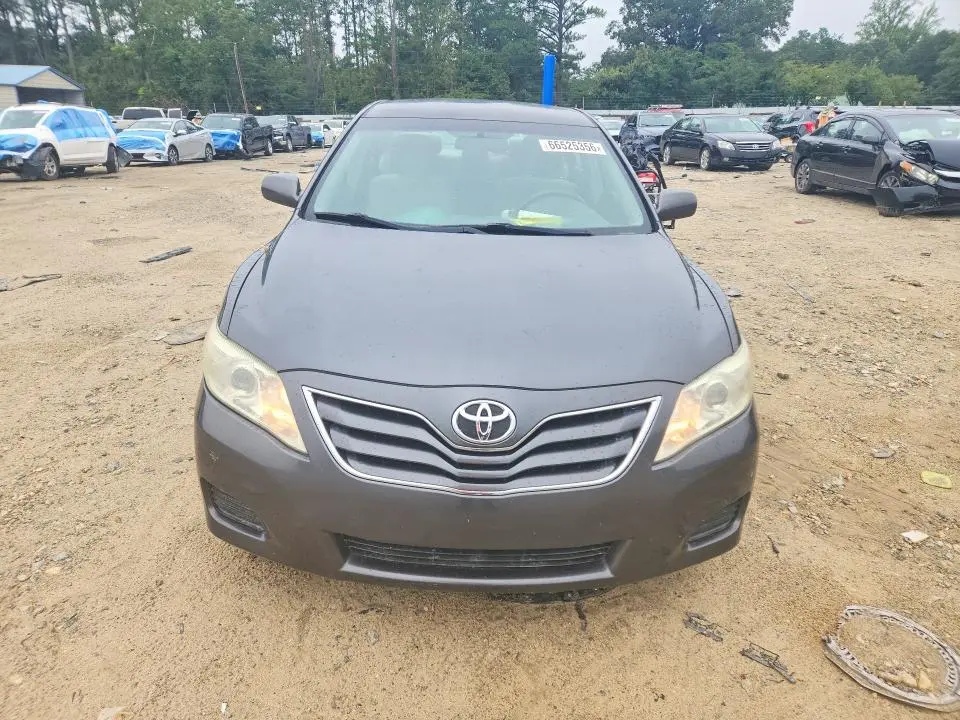 2011 TOYOTA CAMRY LE  