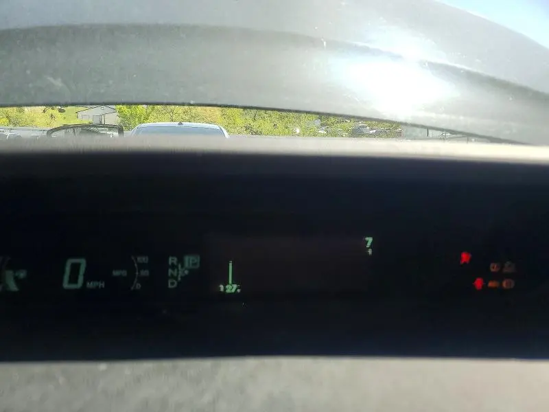 2010 TOYOTA PRIUS III  