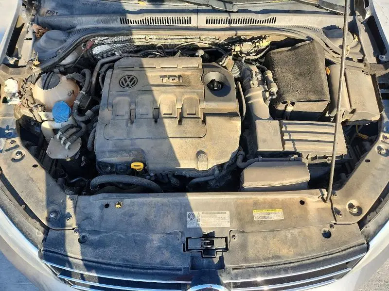 2015 VOLKSWAGEN JETTA TDI  