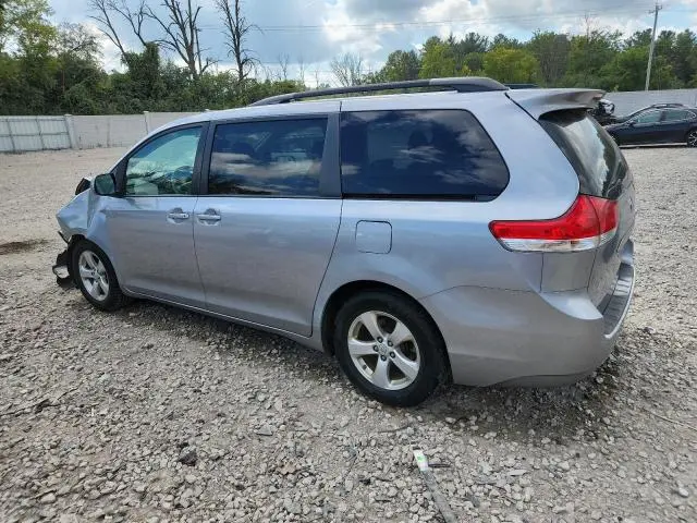2013 TOYOTA SIENNA LE  