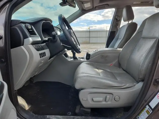 2016 TOYOTA HIGHLANDER LIMITED  