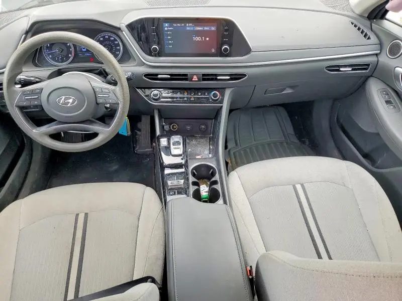 2022 HYUNDAI SONATA SE  